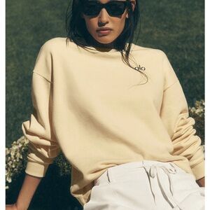 NWT Alo Yoga Accolade Crewneck